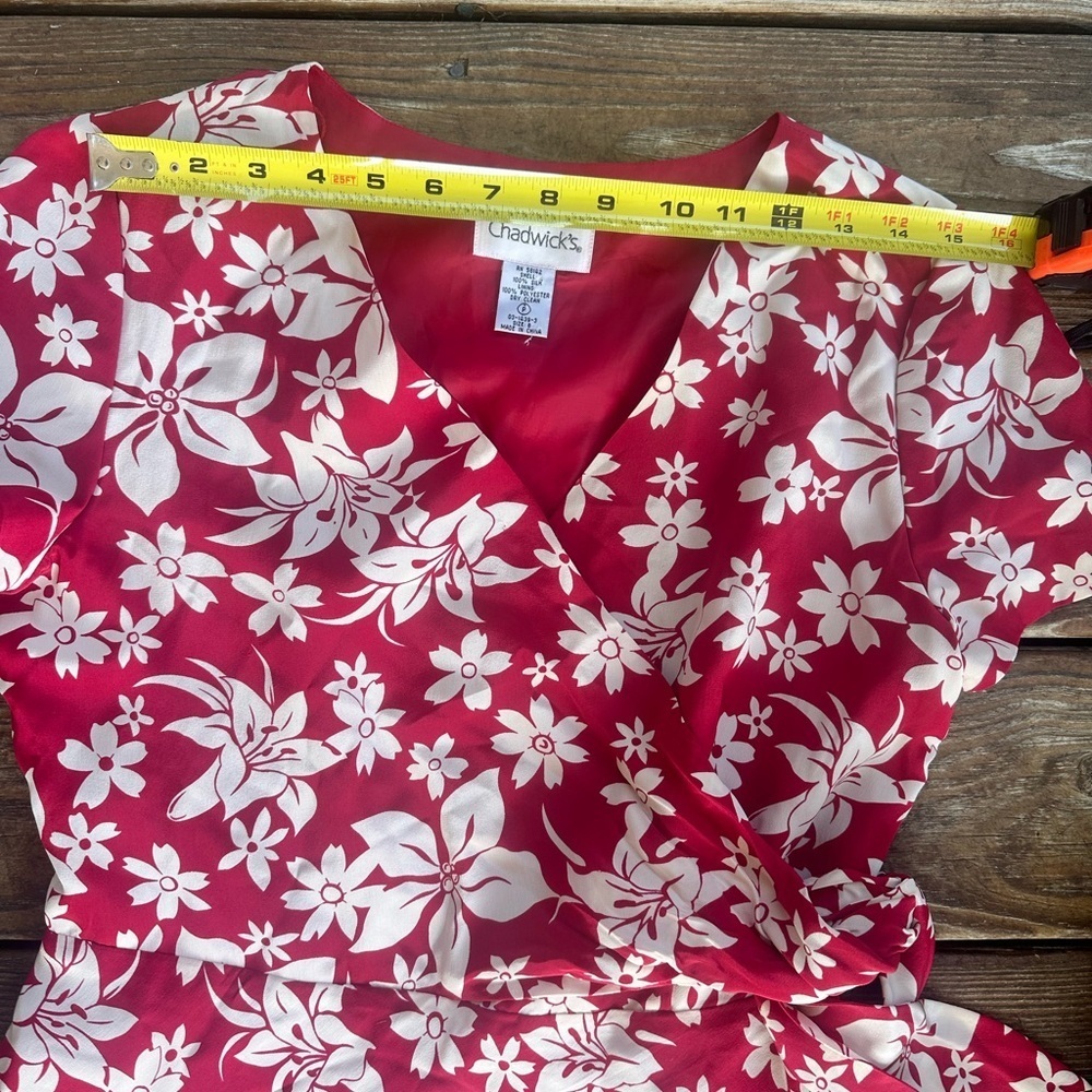 Chadwick's red/white floral short sleeve dress size 8 - Picture 6 of 12